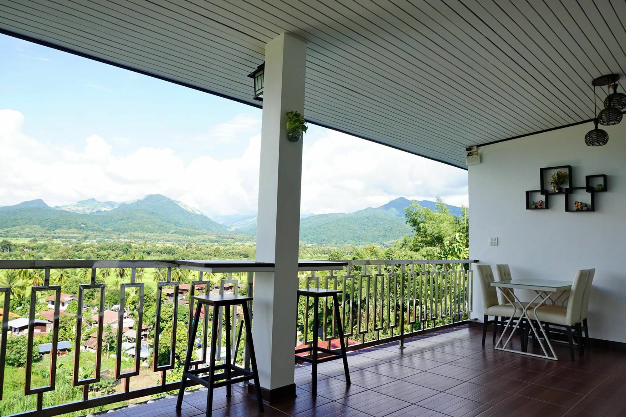 C View Home Pua Extérieur photo